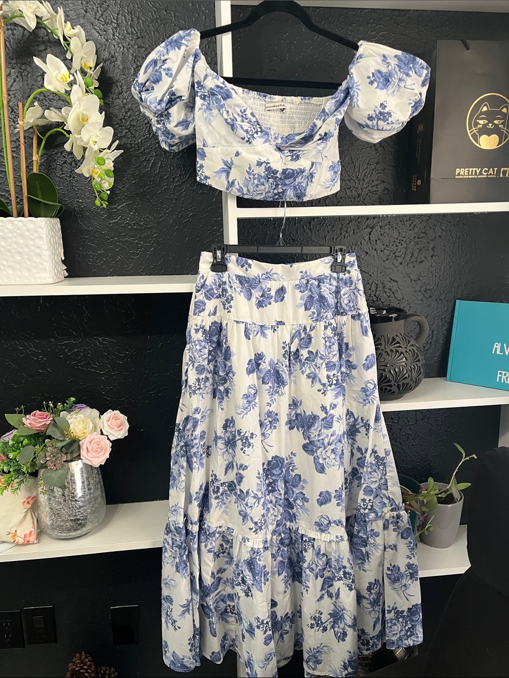 Abercrombie & Fitch White Maxi Skirt with Blue Floral Print - Picture 2 of 15